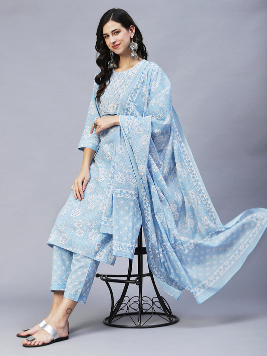 Women Blue Floral Printed Pure Cotton Kurta with Trousers & With Dupatta