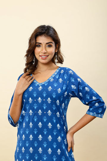 Women Ethnic Motifs Micro Print V Neck Cotton Kurta