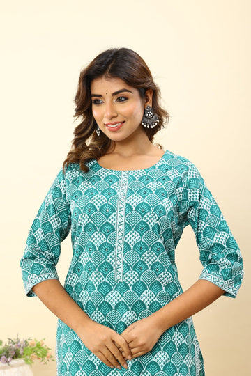 Women Trending Quirky Print Sequins Cotton Kurta