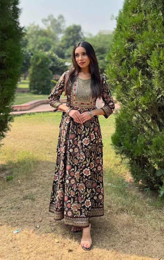 INDYES Floral Printed Embellished Design Sequinned Kurta